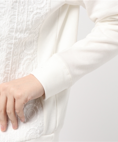 LBC（エルビーシー）の「前身レース裏毛プルオーバー                    （スウェット・レディース・ネイビー/オフホワイト・MEDIUM）」の8枚目の写真