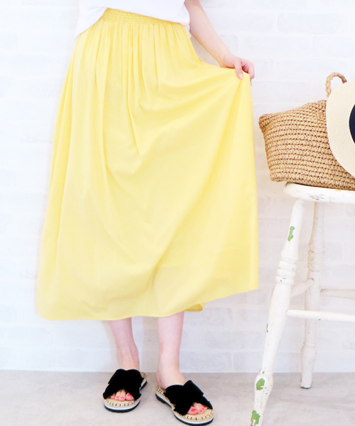 N.（N. Natural Beauty Basic）（エヌエヌナチュラルビューティーベーシック）の「カラーミモレスカート（スカート・レディース・イエロー/ブラウン/レッド・MEDIUM）」の2枚目の写真