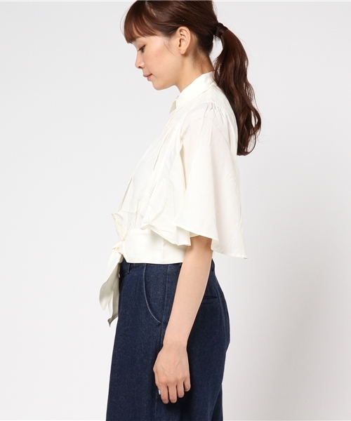 SLY（スライ）の「FLARE SLEEVE CROPPED SH（シャツ/ブラウス・レディース・カーキ/ホワイト/ブラック・1/2）」の5枚目の写真