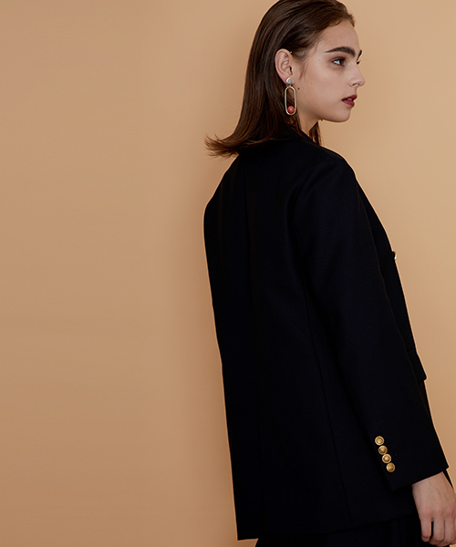 UNITED TOKYO（ユナイテッドトウキョウ）の「バレンシアダブルブレストジャケット（テーラードジャケット・レディース・ネイビー/マルチ・1）」の5枚目の写真