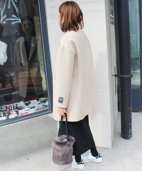 SLOBE IENA（スローブイエナ）の「PORTLAND テーラードダブルコート◆（その他アウター・レディース・ベージュ/ネイビー/サックスブルー・36/38/40）」の4枚目の写真