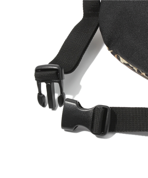 THRASHER（スラッシャー）の「WEGO/ボディバッグ（ショルダーバッグ・レディース・ブラック/ブルー/その他1/ピンク・FREE）」の8枚目の写真