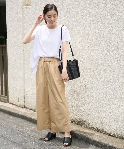 LEPSIM（レプシィム）の「ヘムAラインクループルオーバーSS　797315（Tシャツ/カットソー・レディース・ライトグレー/ブラック/オフホワイト/ブルー・MEDIUM/LARGE）」の8枚目の写真