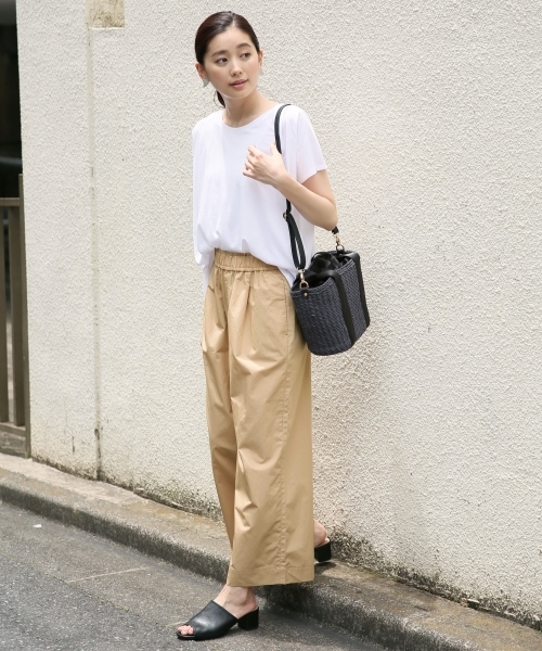 LEPSIM（レプシィム）の「ヘムAラインクループルオーバーSS　797315（Tシャツ/カットソー・レディース・ライトグレー/ブラック/オフホワイト/ブルー・MEDIUM/LARGE）」の10枚目の写真