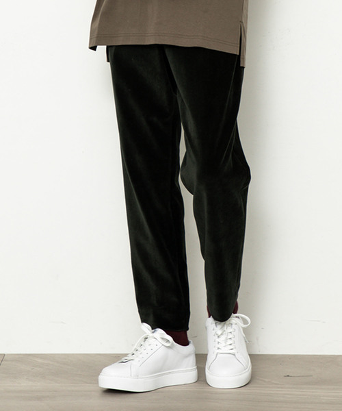 STUDIOUS（ステュディオス）の「【STUDIOUS】ニットコーデュロイスーパーストレッチイージーパンツ（その他パンツ・メンズ・ダークグリーン/ブラウン/ダークブラウン・1/2/3）」の22枚目の写真