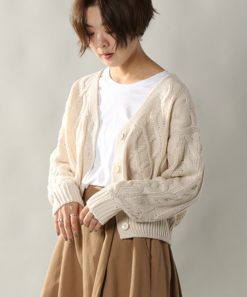 notch.（ノッチ）の「ケーブルニットカーディガン（カーディガン/ボレロ・レディース・ブラック/エンジ/ブラウン/グレー/オフホワイト/ピンク・M）」の2枚目の写真