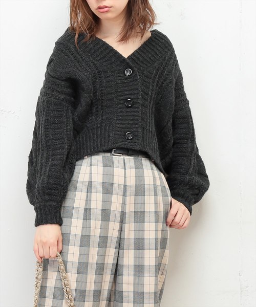 natural couture(ナチュラルクチュール)の「ふんわりショートケーブルカーディガン(カーディガン/ボレロ・レディース・ベージュ/ピンク/オフホワイト/ブラック・FREE)」の20枚目の写真