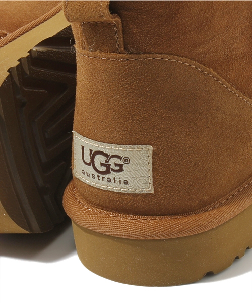 UGG（アグ）の「アグ/UGG Classsic MINI ショートブーツ#（ブーツ・レディース・ブラック/ブラウン/ネイビー・6/7/8）」の11枚目の写真
