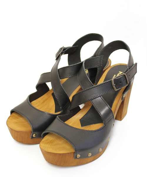 Kastane（カスタネ）の「【Kastane】クロスストラップサンダル（サンダル・レディース・キャメル/ベージュ/ブラック・39/35/36/38/37）」の3枚目の写真