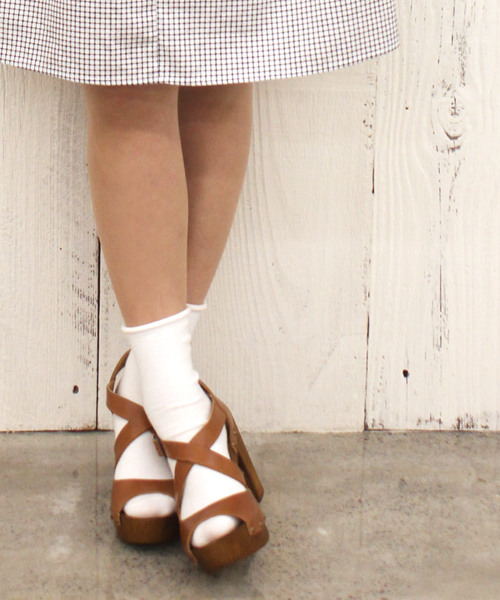 Kastane（カスタネ）の「【Kastane】クロスストラップサンダル（サンダル・レディース・キャメル/ベージュ/ブラック・39/35/36/38/37）」の13枚目の写真