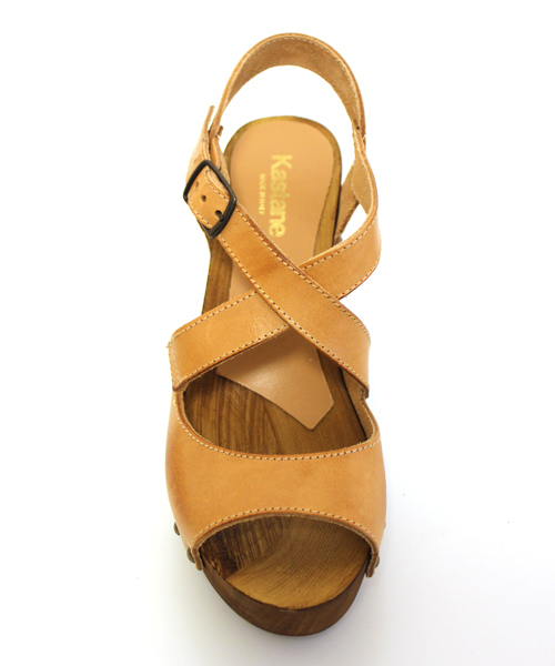 Kastane（カスタネ）の「【Kastane】クロスストラップサンダル（サンダル・レディース・キャメル/ベージュ/ブラック・39/35/36/38/37）」の4枚目の写真