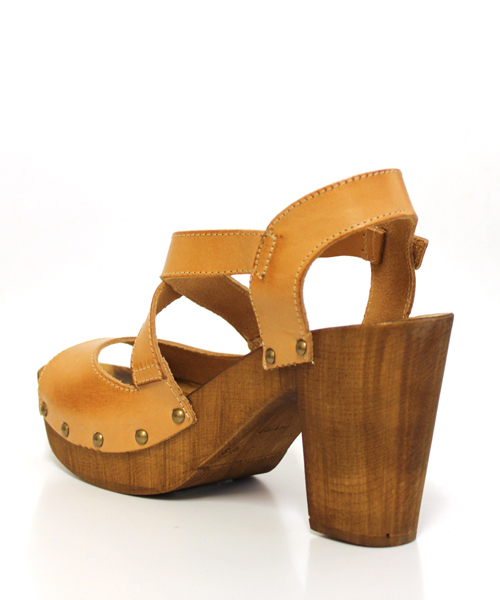 Kastane（カスタネ）の「【Kastane】クロスストラップサンダル（サンダル・レディース・キャメル/ベージュ/ブラック・39/35/36/38/37）」の7枚目の写真