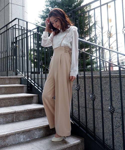 MIIA（ミーア）の「ドビードットブラウス×サスペンダー付パンツ（つなぎ/オールインワン・レディース・ブラック/ベージュ/ピンク・FREE）」の2枚目の写真