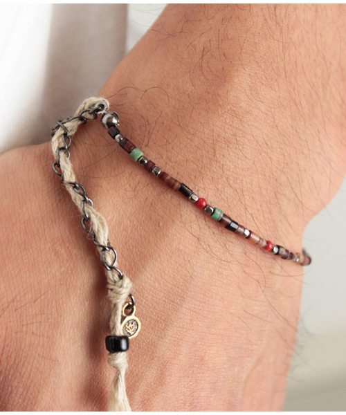 VIVIFY（ビビファイ）の「ブレスレット/ビーズ/ファイン（ブレスレット・メンズ・ホワイト/ブラウン/ダークブラウン・フリー）」の4枚目の写真