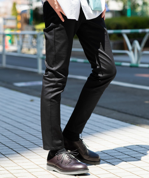 STUDIOUS（ステュディオス）の「【STUDIOUS】ハイパワーストレッチサテンスキニー（デニムパンツ・メンズ・ブルー/ブラック・3/1/2）」の2枚目の写真