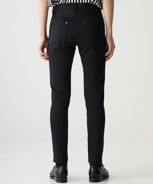 STUDIOUS（ステュディオス）の「【STUDIOUS】ハイパワーストレッチサテンスキニー（デニムパンツ・メンズ・ブルー/ブラック・3/1/2）」の9枚目の写真