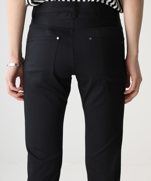 STUDIOUS（ステュディオス）の「【STUDIOUS】ハイパワーストレッチサテンスキニー（デニムパンツ・メンズ・ブルー/ブラック・3/1/2）」の18枚目の写真