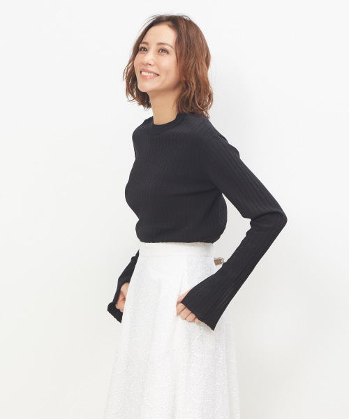 DESIGNWORKS（デザインワークス）の「ワイドリブ2WAYプルオーバーニット（ニット/セーター・レディース・ホワイト/グレイッシュブルー/ピンク/ブラック・38）」の3枚目の写真