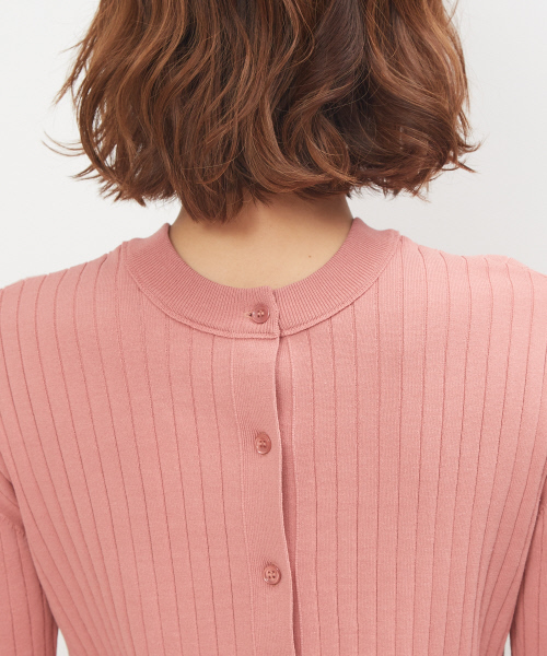 DESIGNWORKS（デザインワークス）の「ワイドリブ2WAYプルオーバーニット（ニット/セーター・レディース・ホワイト/グレイッシュブルー/ピンク/ブラック・38）」の19枚目の写真