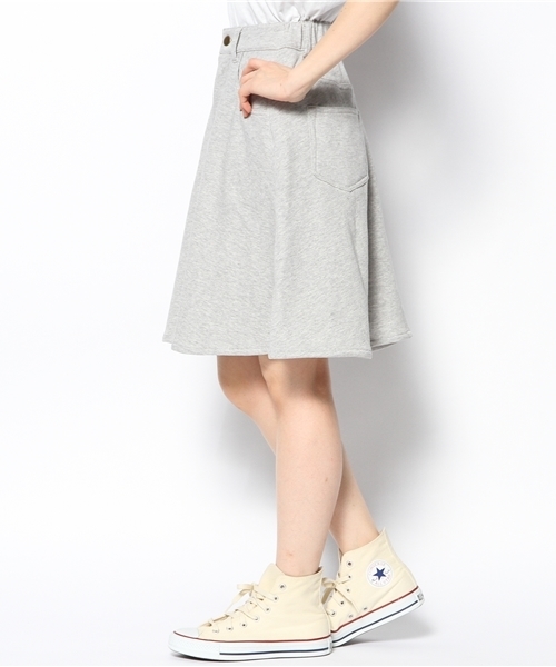 Chico（チコ）の「裏毛フレアスカート（スカート・レディース・グレー/レッド・FREE）」の3枚目の写真