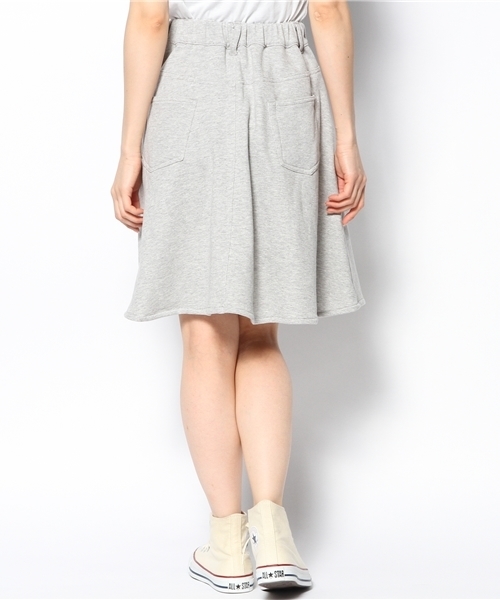 Chico（チコ）の「裏毛フレアスカート（スカート・レディース・グレー/レッド・FREE）」の4枚目の写真