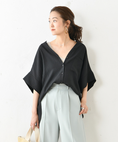 DouDou（ドゥドゥ）の「ワイドカフスシャツ（シャツ/ブラウス・レディース・ブラック/ベージュ・FREE）」の2枚目の写真