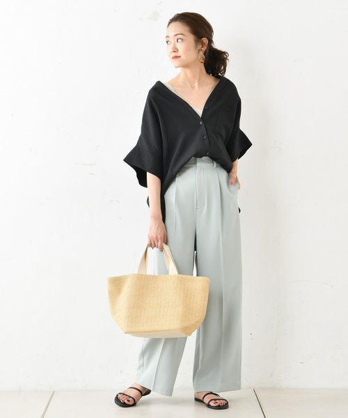 DouDou（ドゥドゥ）の「ワイドカフスシャツ（シャツ/ブラウス・レディース・ブラック/ベージュ・FREE）」の4枚目の写真