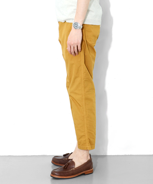 URBAN RESEARCH DOORS MENS(アーバンリサーチ ドアーズ メンズ)の「DOORS コンパクトコットン9分丈トラウザー(その他パンツ・メンズ・ベージュ/カーキ/ブルー・36/40/38)」の4枚目の写真