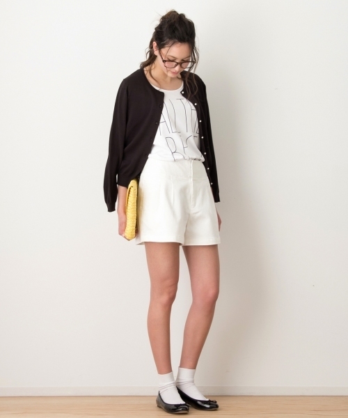 VIS（ビス）の「カットデニムショートパンツ★自宅で洗える★（その他パンツ・レディース・ホワイト・MEDIUM/SMALL）」の2枚目の写真