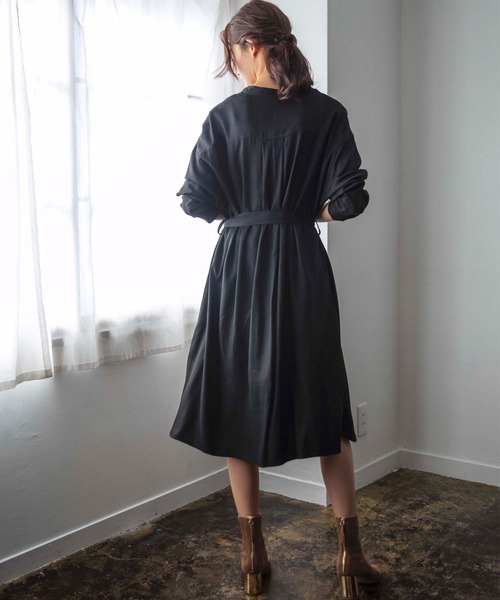 GeeRA(ジーラ)の「ミリタリーデザインシャツOP(ワンピース・レディース・ブラック/カーキ/ベージュ・MEDIUM/LARGE/X-LARGE)」の11枚目の写真