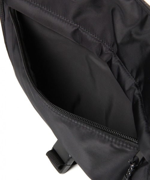 niko and...(ニコアンド)の「オリジナルメッセンジャーバッグL(ショルダーバッグ・レディース・ブラック/ベージュ/ピンク・0)」の14枚目の写真