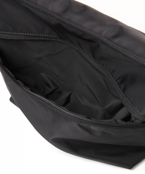 niko and...(ニコアンド)の「オリジナルメッセンジャーバッグL(ショルダーバッグ・レディース・ブラック/ベージュ/ピンク・0)」の17枚目の写真