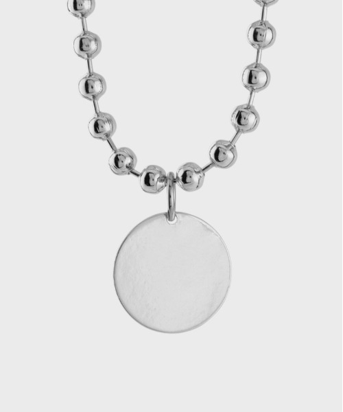 NONENON（ノンノン）の「『NONENON』BIG NONE NECKLACE / ノンノン ビッグ ノン サークル プレート ネックレス（ネックレス・メンズ・シルバー・FREE）」の4枚目の写真