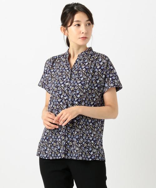J.PRESS（ジェイプレス）の「【洗える】LIBERTY Tiger Lily フリルカラーブラウス（シャツ/ブラウス・レディース・ネイビー系5/黄土色系5・11/9）」の5枚目の写真