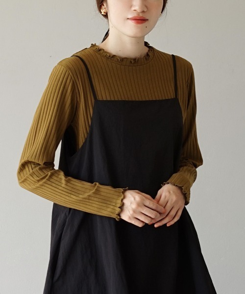 zootie（ズーティー）の「【アクセいらずな華やか襟もと】ロングスリーブ リブカットソー［クルーネック］（Tシャツ/カットソー・レディース・ブラック/アイボリー/マスタード/グリーン系その他/ブルー系その他/キャメル/イエロー系その他/ピンク系その他/チャコール/ダークパープル/ライトブルー/ベージュ/オレンジ/ピンク系その他2/グレイッシュベージュ/ダークグリーン/コーラルピンク/アッシュ/イエロー系その他2/ベージュ×ブラック/オフホワイト/ライトベージュ/ブルー/ブラック系その他/ベビーピンク/モスグリーン/グレイッシュブルー/レッド系その他/パープル/ブラック×ホワイト/ネイビー/ケリーグリーン/ホワイト×ブラック/グレー系その他/シアン/グレー系その他2/オレンジ系その他/ホワイト系その他/グリーン系その他2/テラコッタ/サーモンピンク/カーキブラウン/ホワイト系その他2/ブルー系その他2・LL/M/L）」の14枚目の写真