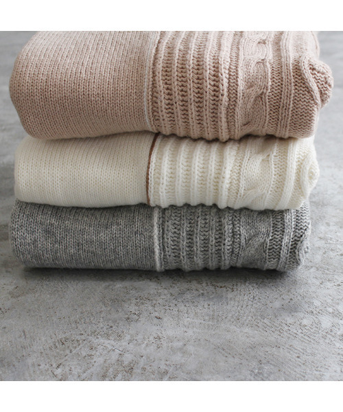 MODE ROBE(モードローブ)の「パイピング ランダム ケーブルニット(ニット/セーター・レディース・ベージュ/グレー/アイボリー・FREE)」の6枚目の写真