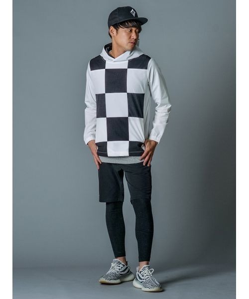 REGIEVO(レジエボ)の「【REGIEVO】ブロッキングストレッチプルパーカー(パーカー・メンズ・グレー×ホワイト/ブラック×ホワイト/ホワイト×ブラック・XL/L/M)」の14枚目の写真