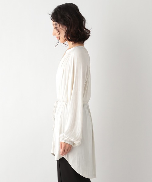 LEPSIM（レプシィム）の「ギャザーチュニックブラウス　926350（シャツ/ブラウス・レディース・オフホワイト/カーキ/ピンク・FREE）」の4枚目の写真