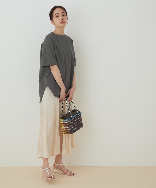 ADAM ET ROPE'（アダムエロペ）の「＜8色展開・選べる2サイズ・洗濯機可＞【一部WEB限定】大人ルーズシルエットTEE（Tシャツ/カットソー・レディース・ホワイト/チャコールグレー/ライトグレー/ブラック/ベージュ/サックスブルー/ミント/クリーム・38/36）」の22枚目の写真