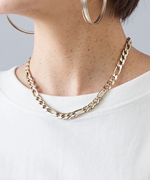 DouDou(ドゥドゥ)の「ボリュームチェーンネックレス(ネックレス・レディース・ゴールド/シルバー・FREE)」の4枚目の写真