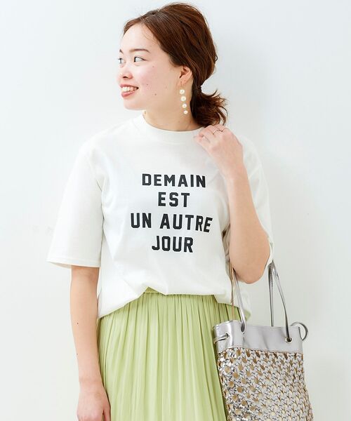 le.coeur blanc(ルクールブラン)の「ロゴプリントTシャツ(Tシャツ/カットソー・レディース・ベージュ/オフホワイト/モカ・38)」の2枚目の写真