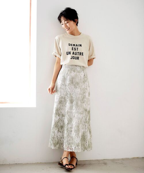 le.coeur blanc(ルクールブラン)の「ロゴプリントTシャツ(Tシャツ/カットソー・レディース・ベージュ/オフホワイト/モカ・38)」の4枚目の写真