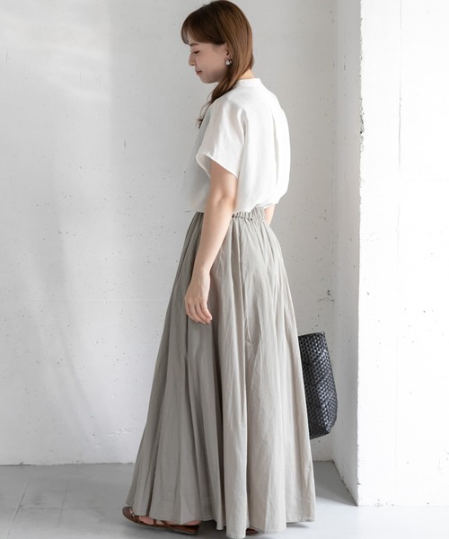 URBAN RESEARCH Sonny Label（アーバンリサーチサニーレーベル）の「リネン混フレンチスリーブブラウス（シャツ/ブラウス・レディース・ブラック/ブラウン/オフホワイト/カーキ・FREE）」の22枚目の写真