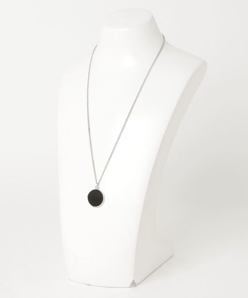 Figments（フィグメンツ）の「ラウンドプレートネックレス（ネックレス・レディース・ブラック/ホワイト・FREE）」の8枚目の写真