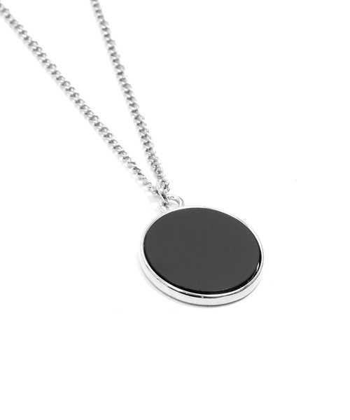 Figments（フィグメンツ）の「ラウンドプレートネックレス（ネックレス・レディース・ブラック/ホワイト・FREE）」の12枚目の写真