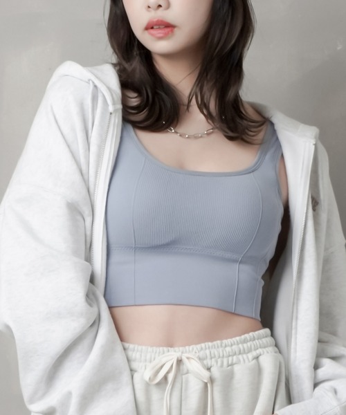 SPINNS（スピンズ）の「カップ付き リブスポブラ（タンクトップ・レディース・ベージュ/ブルー/オレンジ/ブラック/マスタード/パープル/ホワイト・ONESIZE）」の4枚目の写真