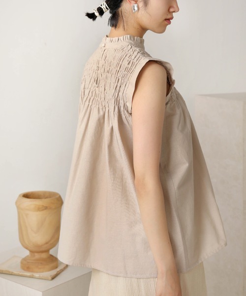 Bab（バブ）の「【WEB限定】シャーリングフリルトップス（シャツ/ブラウス・レディース・ブラウン/カーキ/イエロー/ナチュラル・38）」の2枚目の写真