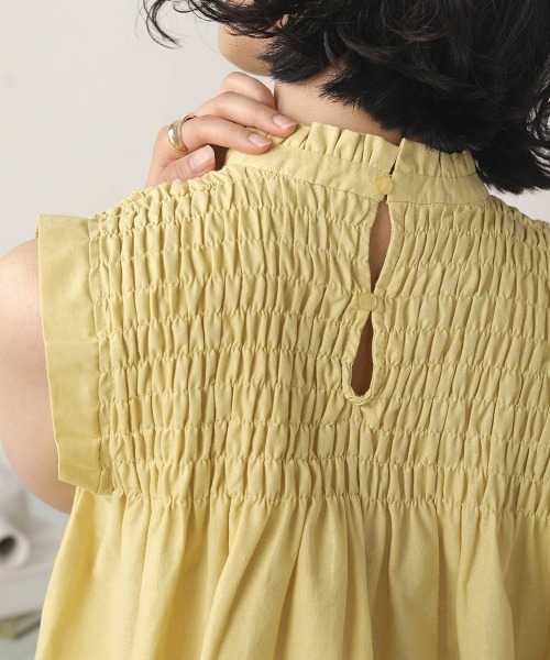 Bab（バブ）の「【WEB限定】シャーリングフリルトップス（シャツ/ブラウス・レディース・ブラウン/カーキ/イエロー/ナチュラル・38）」の18枚目の写真