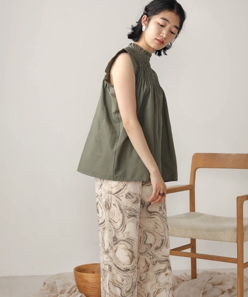 Bab（バブ）の「【WEB限定】シャーリングフリルトップス（シャツ/ブラウス・レディース・ブラウン/カーキ/イエロー/ナチュラル・38）」の8枚目の写真