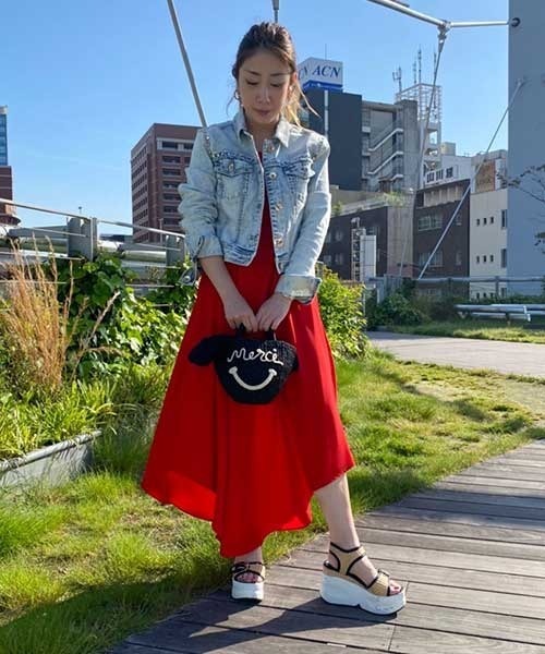 a-jolie(アジョリー)の「【a-jolie/アジョリー】メッセージロゴカゴバッグ(かごバッグ・レディース・ブラック/ベージュ・FREE)」の9枚目の写真